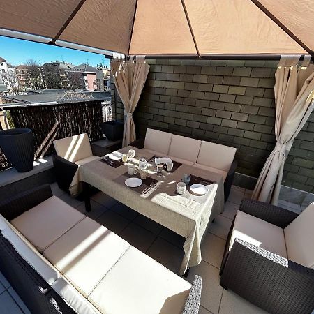 Apartmán R39 Attic With Terrace And Private Parking Milán Exteriér fotografie